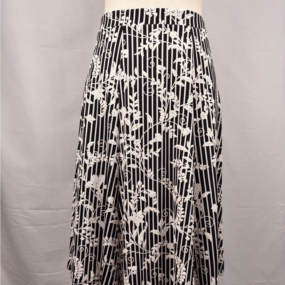 Sami & Jo Black Pinstripe Embroidered Midi Skirt Size M
